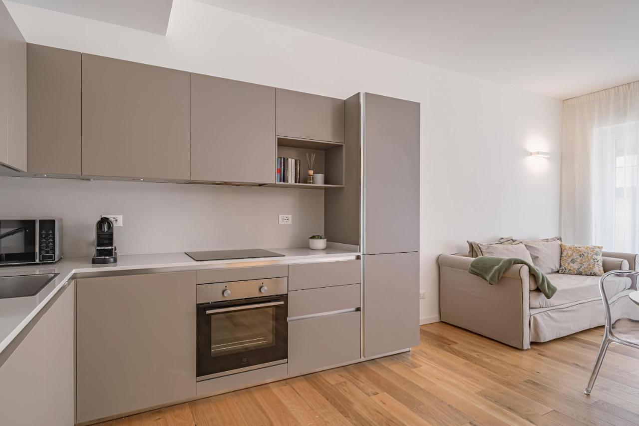 Milano Apartments S Agostino - Porta Genova Екстер'єр фото