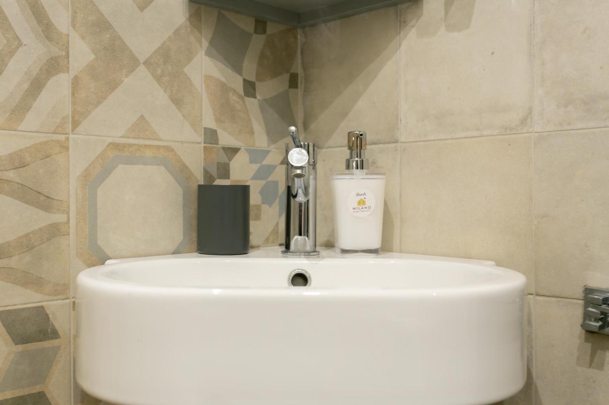 Milano Apartments S Agostino - Porta Genova Екстер'єр фото